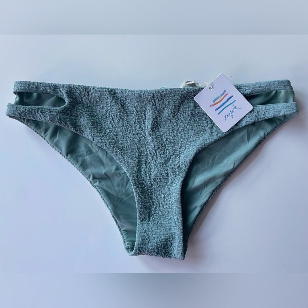 Textured Bikini Bottom in sage green